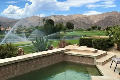 Image de La Quinta Fairways Home - Vues plein sud sur les montagnes, le lac et le terrain de golf