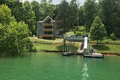 Image de American Spirit: Super Location; Pente douce; Dbl Deck Dock w \/ slide; 31 couchages