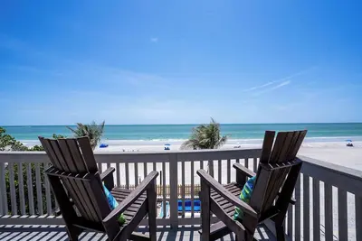Image de Suite Sunset à Casa Gia Boutique Condo sur la plage dans le centre-ville avec piscine et Ht