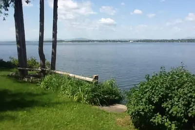 Image de Un lieu de vacances idéal Lake Front Dans Belle Grand Isle, Vermont