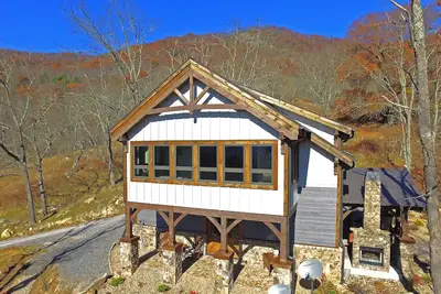 Image de Jewel Dans Le Skye - Union Cross Entre le Blue Ridge et mode de vie des Appalaches