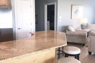Image de Profitez de la vue @ Sunset Bay, maison front de mer personnalisée avec quai de bateau