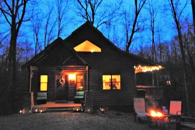 Image de 3 Plan De Paiement * Miel * Chiens Ok * Netflix * Hot Tubs * Firepits * Table De Piscine * Wifi * Love