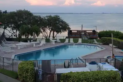 Image de Paradis de Vacanciers - Entièrement rénové Avec Meilleur Waterfront View