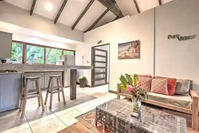 Image de Magnifique bungalow en front de mer avec une vue imprenable sur la plage et la mer