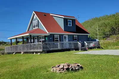 Magnifique chalet d'été, avec vue sur l'océan.
