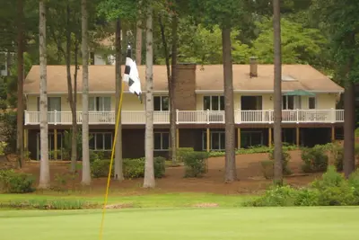 Image de Profitez de la vue de l'eau \/ Golf imprenable sur le golf Pinehurst au-devant «A Slice of Seven!