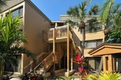 Image de Firethorn 313 - Condo de 2 chambres à coucher avec plage privée avec chaises longues et parasol fournis, 2 piscines, centre de remise en forme et des courts de tennis.