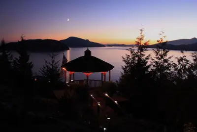 Image de 1-2 Br Luxury Oceanview Suite, 25 min à Vancouver
