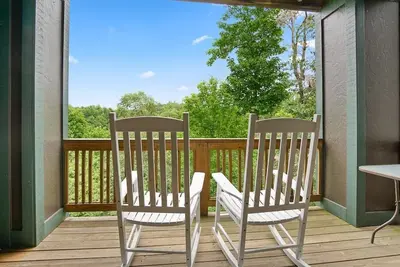 Image de Evergreens 1022 / À proximité des attractions de haute montagne / Résidence fermée / 2br / Piscines - 10% Réduction dernière minute - réduction incluse dans le devis en ligne