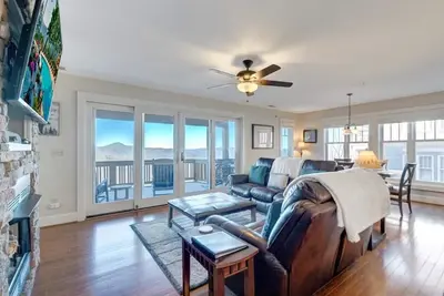 Image de Grand Oaks Rc4: Près des attractions de haute montagne, Niveau d'entrée, 3br / 3ba, Résidence fermée d'Echota, Piscines -10% Réduction dernière minute - réduction incluse dans le devis en ligne
