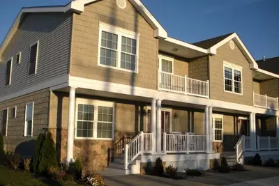 Image de Walk 2 Beach 4br 3ba Meticulous / FamilyBlock / Park / WiFi / Balcony / Encl Shwr