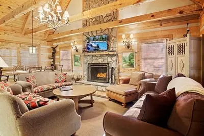 Image de Rainbow's End- Log Cabin, Mountain Feel, à proximité des attractions de la haute montagne -10% Réduction dernière minute - réduction incluse dans la soumission en ligne