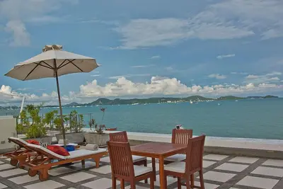 Image de Absolute Beachfront 2 Bed Luxury Villa avec piscine privée et installations de villégiature