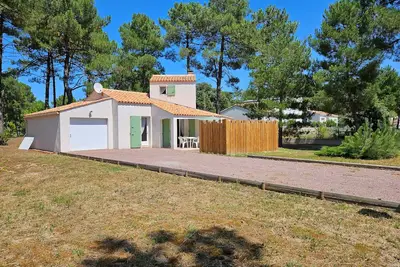 Image de Maison 5 pers. proche plage, forĂŞt, et centre bourg Ă La Faute-sur-Mer, avec jardin et garage