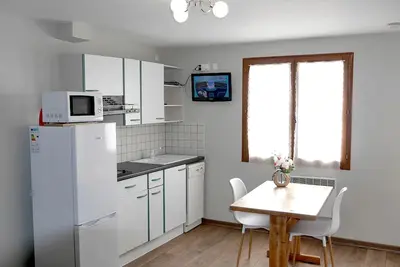 Image de studio tout équipé - wifi - dans village de montagne - vue sur les 3 vallées