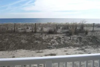 Image de Nouvellement RÉNOVÉ ** Dewey Beach Oceanfront