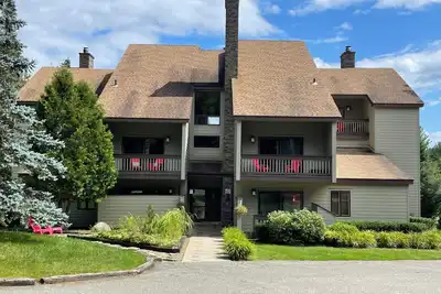 Image de Charme Adirondack Condo Ă la prestigieuse Whiteface Club de