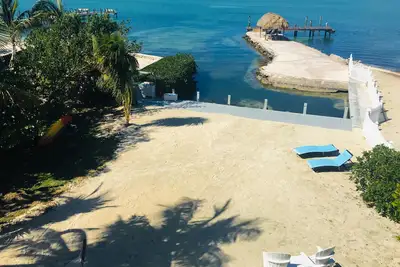 Ouvert - Vues sur la baie sans fin. . . Sues Promise villas privées, plage, quai, Islamorada