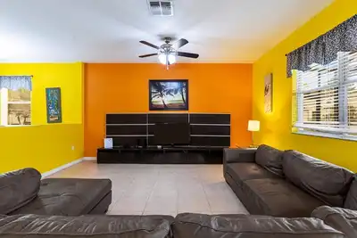 Image de Profitez d'Orlando avec nous - Crystal Cove - Belle villa spacieuse de 7 lits et 5 salles de bains - 6 Miles To Disney