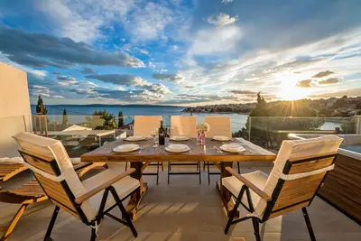 Image de Royal, appartement vue mer avec jacuzzi à 50 mètres de la plage