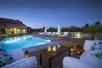 Image de Nafsika villa - Quatre Chambres Villa, Couchages 10