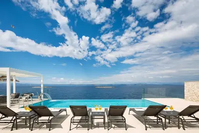 Image de Luxury Villa Palma de Korkyra with Infinity Pool