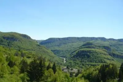 Image de Appartement spacieux, très ensoleillé, vue imprenable