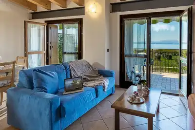 Image de Regarda - appartement \"Eden 1\" avec terrasse avec vue sur le lac