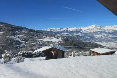 Image de Nouveau Chalet de charme, vue exceptionnelle, sauna, cheminée.