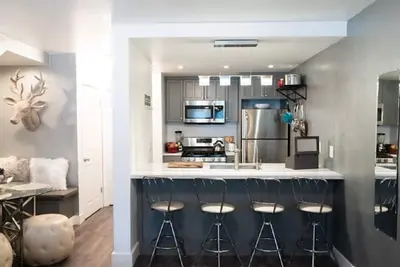 Image de Maison confortable de 3 chambres récemment rénovée dans un emplacement privilégié