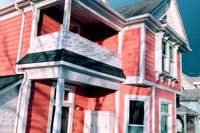 Élégance confortable - Super emplacement! Patio en pierre, Cheminée