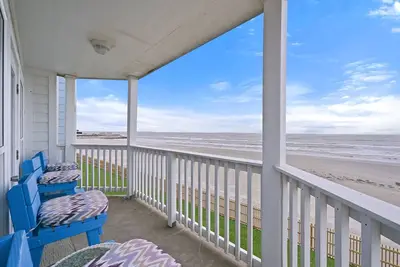 Image de Face à la plage Suite Suite 2211 éveillé à de magnifiques levers de soleil