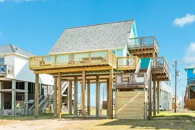 Image de De l'autre côté du col et juste �� côté de la plage!
