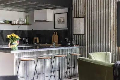 Image de Watershed Robertson - une conversion chic de hangar