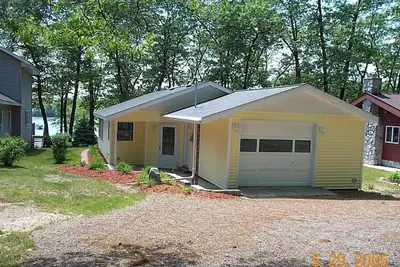 Image de Charme Lakeside Cottage