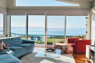 Image de Meme's Callala Beach- Absolute Beachfront-Air Condition, Wifi gratuit et Netflix-
