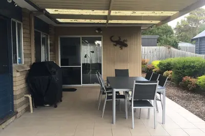 Image de Beachhouse Blairgowrie (Wintersun) - Seulement 7 maisons de la plage de la baie et une boutique