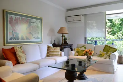 Image de Appartement avec piscine, vue Corcovado, parking et services