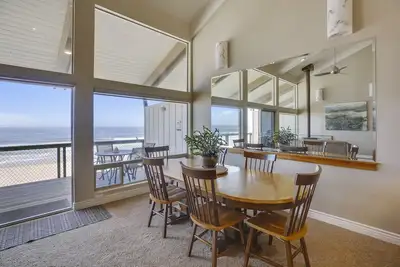 Image de 767 / Sand Dollar Beachfront Tucker Retreat 3 Nts Off / 4nts haut