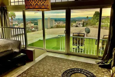 Image de Hollywood Hills - Penthouse Hilltop - Vues à couper le souffle