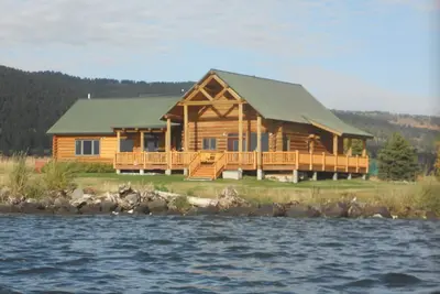 Image de Yellowstone Lakefront - à 29 km de l'entrée ouest