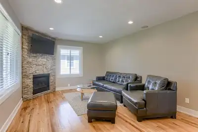 Image de RÉNOVATION COMPLÈTE - Midtown Gem Mins To Cws, Centre-Ville, Unmc, Centurylink, Etc!