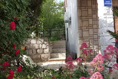 Image de Trois chambres appartement au rez-de-chaussée