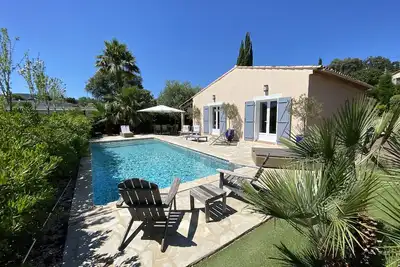 Image de Villa Avec Piscine Jardin Et Parking Privatifs (4 Etoiles)