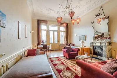Image de Palazzo Budapest: Style, cheminée et balcon - Charme et atmosphere -