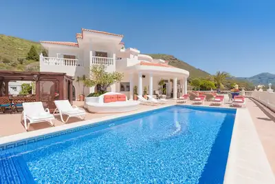 Image de Villa Et Appartement De Luxe Piscine PRIVÉE CHAUFFÉE Adeje, CINÉMA, Vue Panoramique Sur La Mer