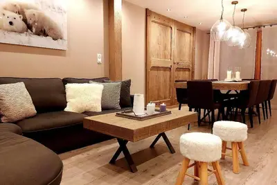 Image de \"La Grange De Philo\" : Magnifique location de 5 étoiles 8\/10 pers, Sauna, Wi-Fi