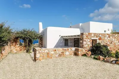 Villa Anemos I - Villa avec vue sur la mer et le coucher du soleil, à 300m de la plage de Parasporos.