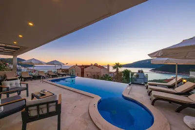 Image de Nouvelle villa de design contemporain à Kalamar à distance de marche de la plage